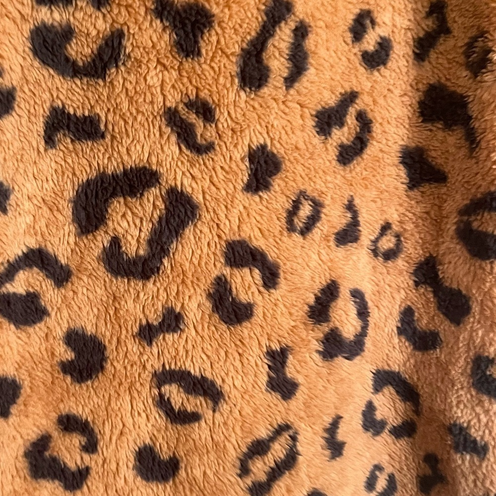 Simply Southern Leopard Animal Print 1/4 Zip Sherpa Pullover, Women’s Sz S - Picture 2 of 9